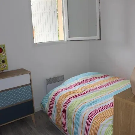 T2 , 4 Couchages, Avec Terrasse Et Jardinet Appartement *